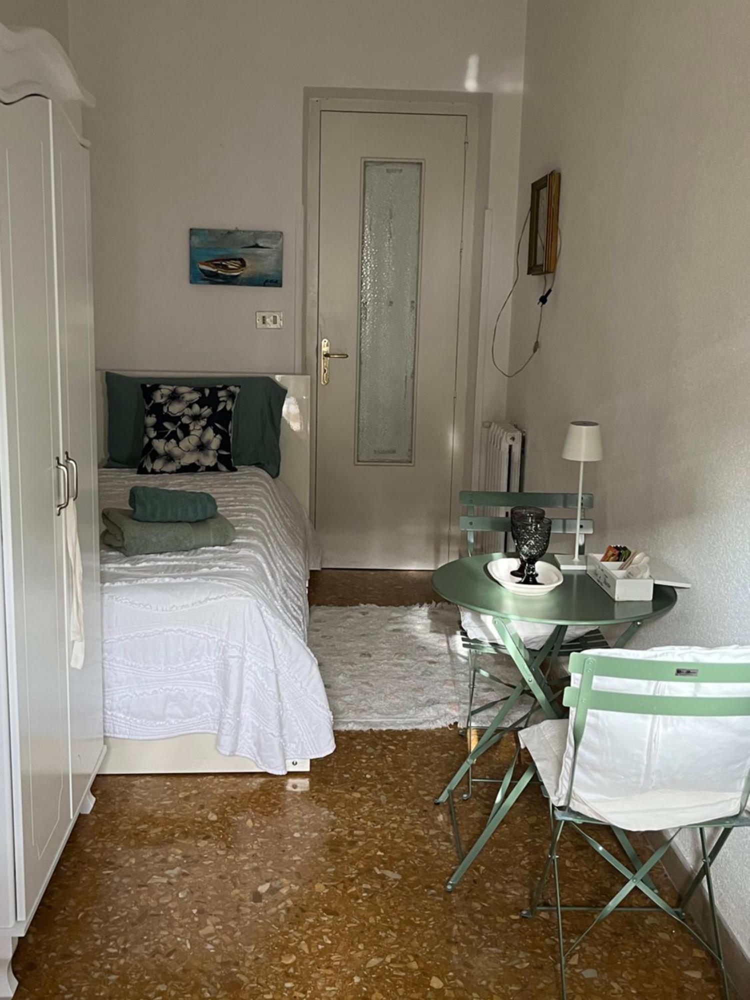 Ferienwohnung A Casa Del Console Mondello Exterior foto